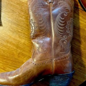 Women’s Cowboy Boots. Originally $275. Worn once! Purchased in TX.